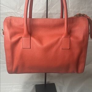 Vittoria Napoli - Elegant Coral Leather Handbag